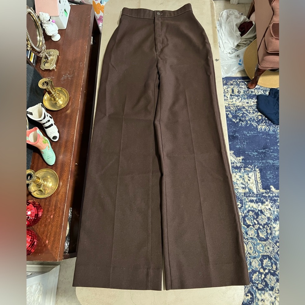 Vintage 70s Levi Strauss & Co. high waisted pants/trousers in dark brown, 25”